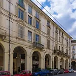 Hostdomus - Sotto Il Portico